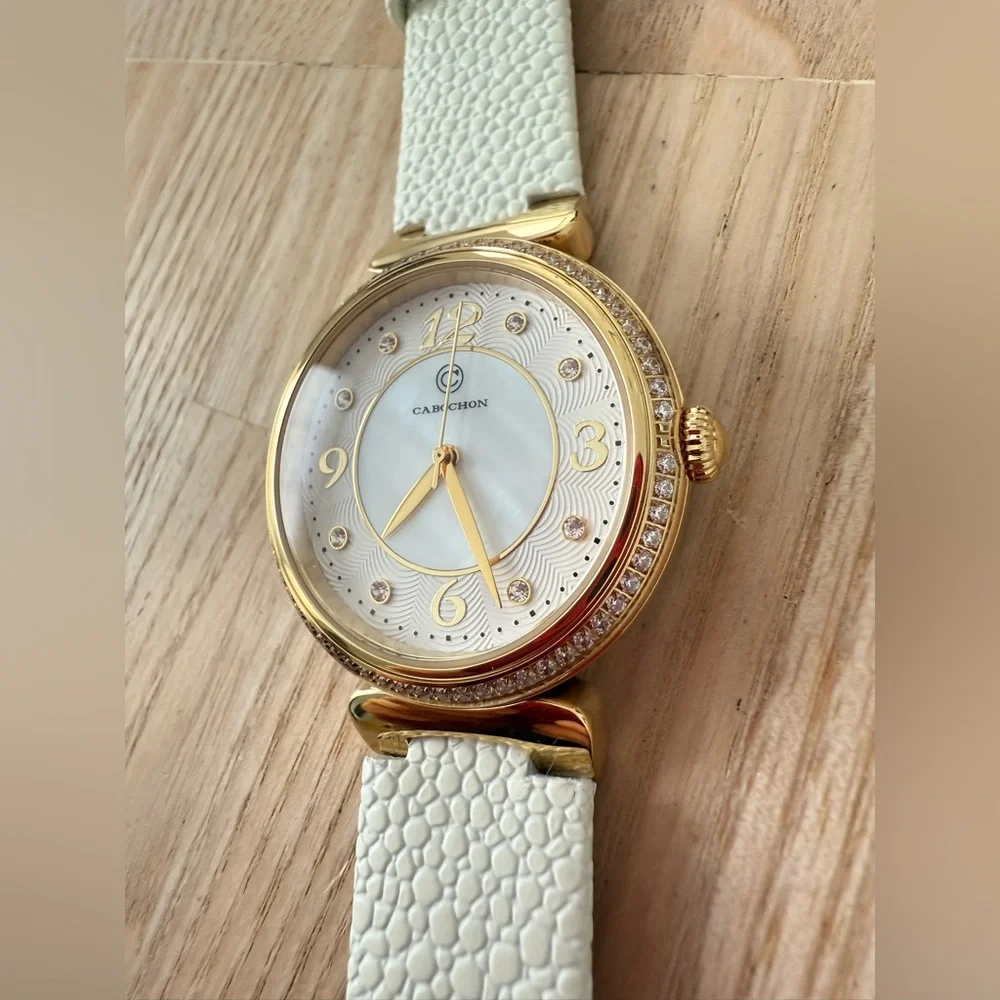 Cabochon ladies gold tone white leather watch NEW BATTERY
